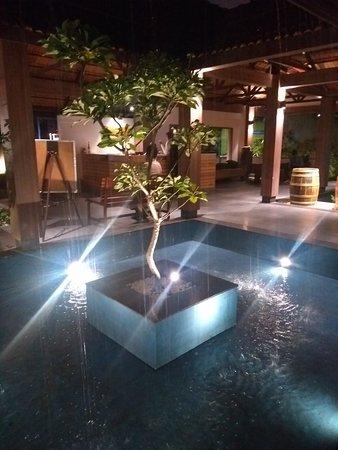 Kothambari by Thakkaaram